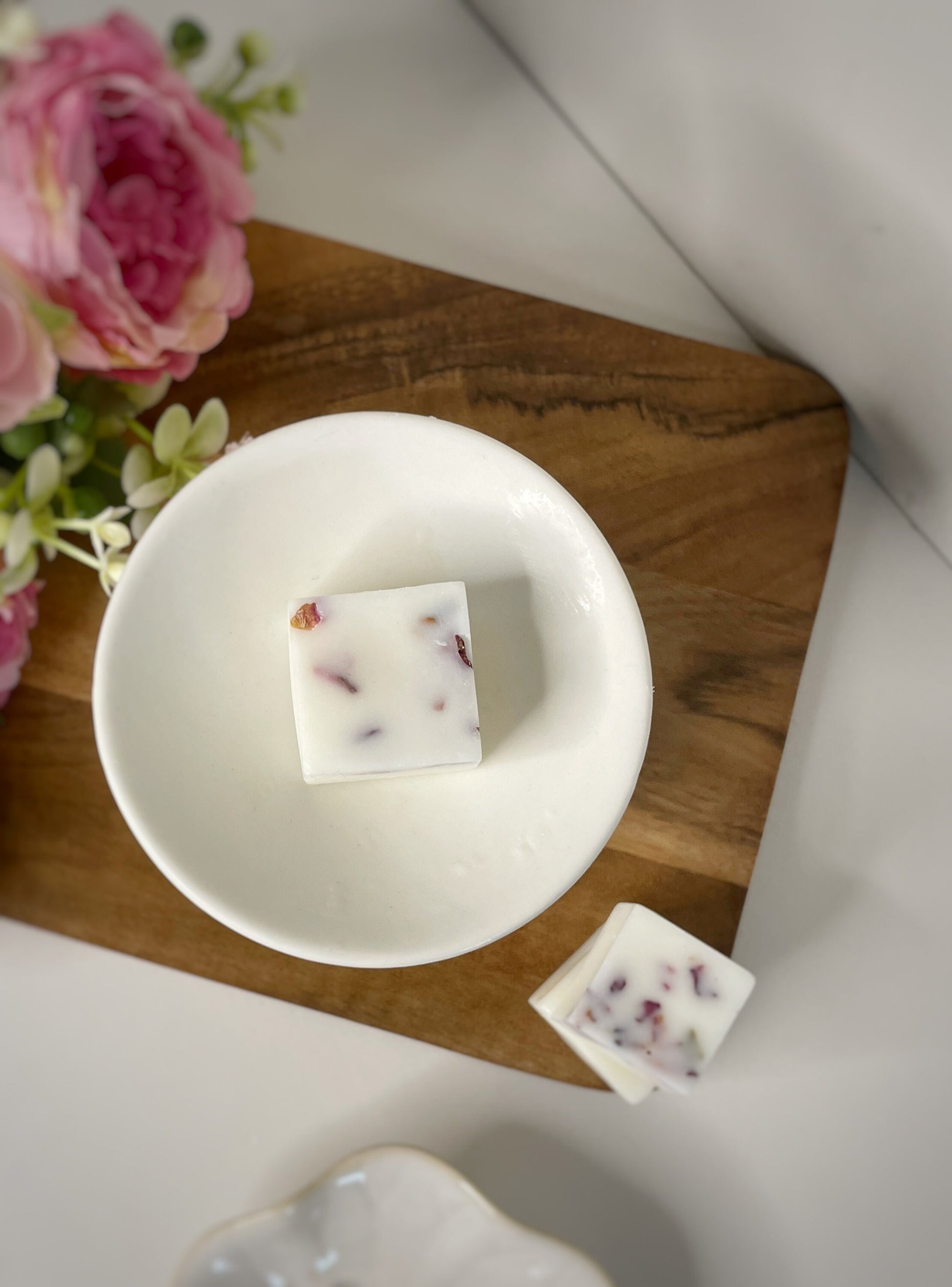 Peony Scented Soy Wax Melts - TheKindWaxCompany